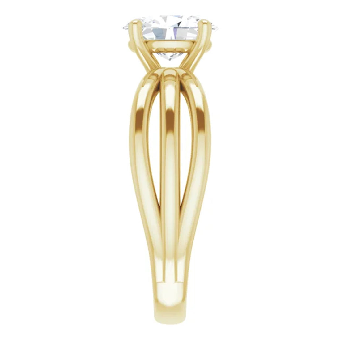 Oval Diamond Engagement Ring in solid 14k Gold